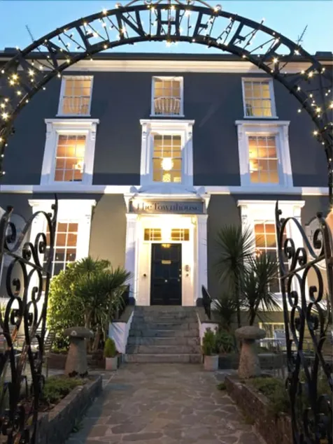 The Falmouth Townhouse - Image 1