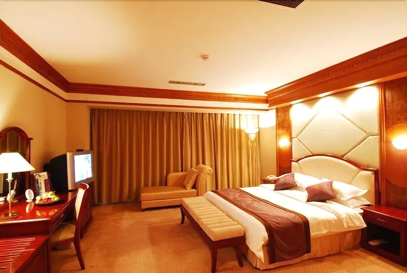 Islandia Water Hotel & Spa - Image 1