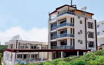 Saon Boutique Hotel - Image 1