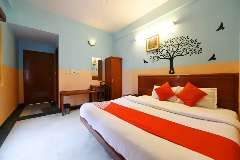 Hotel Blue Bird - Image 1