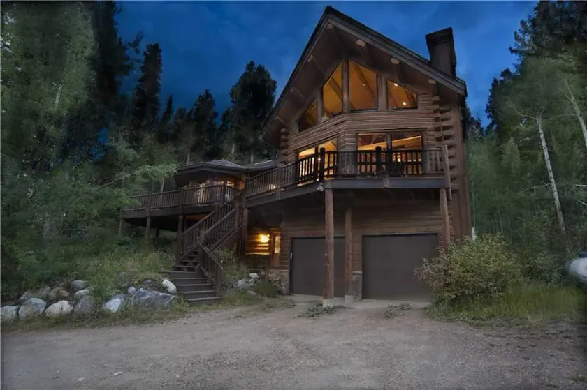Black Bear Lodge Holiday Home 4 - Image 1