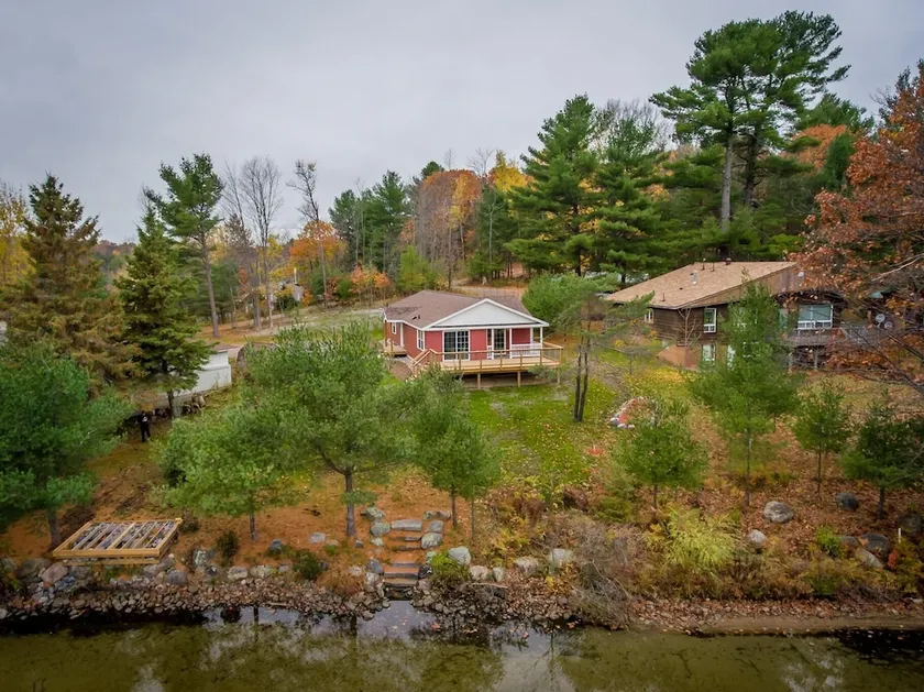 River Rock Walking Distance to Port Carling - Newer 3 bed 2 Bath - Image 1