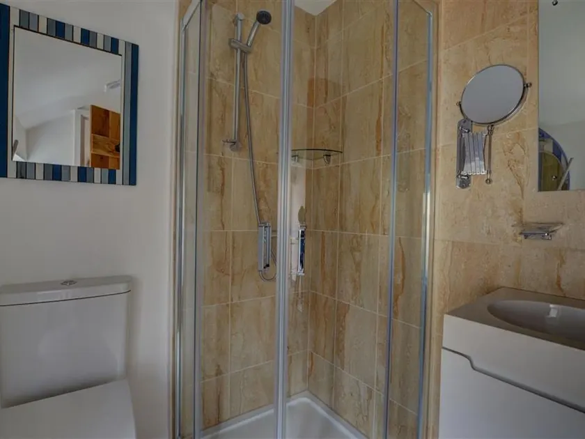 Comfortable Holiday Home in Croyde With Jacuzzi - Image 1