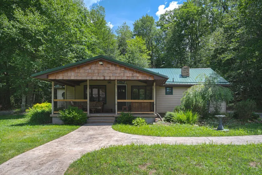 Fireside Lodge - Image 1