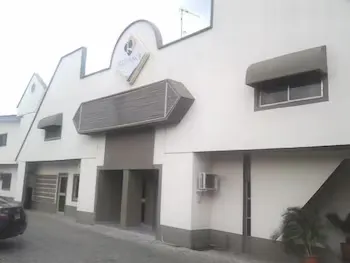Reliance Royal Suites - Image 1