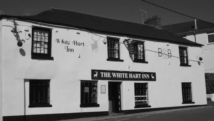 The White Hart Inn - Image 1