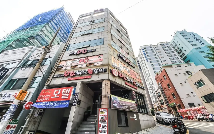Busan Nampodong Chowon Park - Image 1