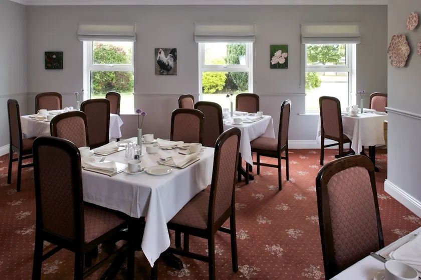 Glenwood Guesthouse - Image 1