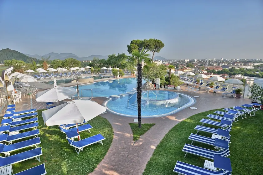 Fabilia Hotel Terme Augustus - Image 1
