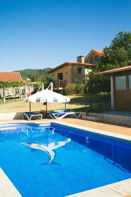 House With one Bedroom in Redondela, With Wonderful Mountain View, Shared Pool and Enclosed Garden - 2 km From the Beach - Image 1