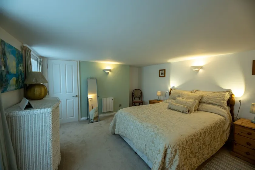 Central Quiet and Cosy St Helier Flat - Image 1