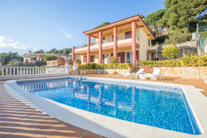 Villa Maer - Image 1