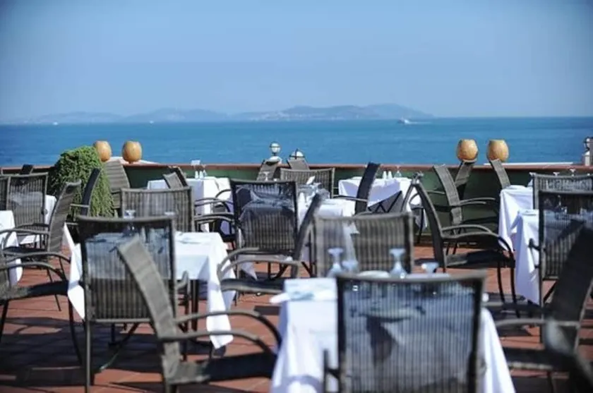 Penthouse hotel Batumi - Image 1
