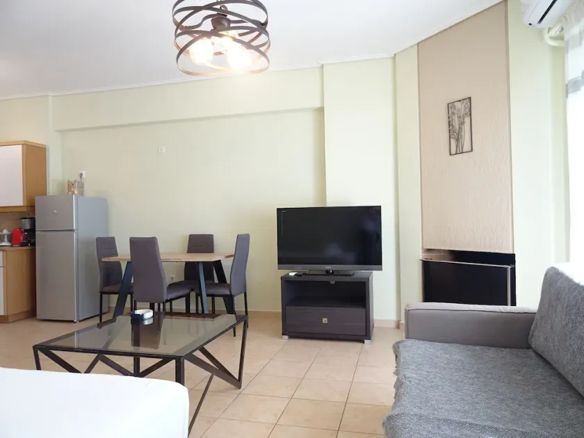 Modern central apartment with view - Image 1