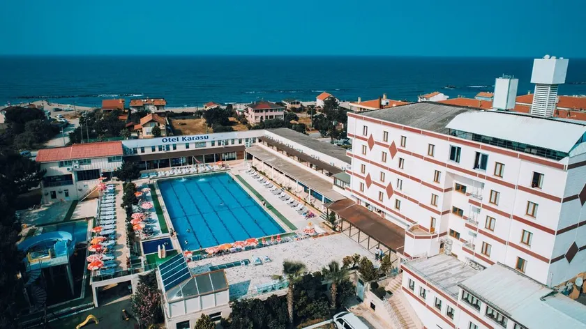 Hotel Karasu - Image 1