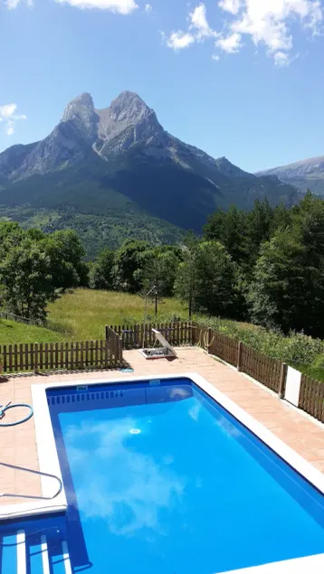 Hostal Pedraforca - Image 1