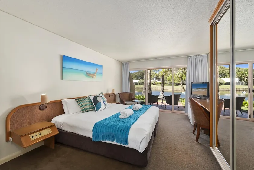 Serenity Bay Studio Apartment - Image 1