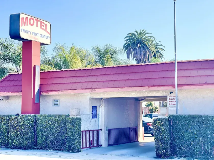 Twenty First Century Inn - Image 1