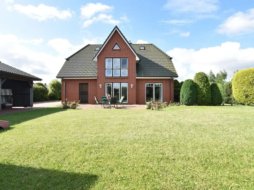 Cozy Holiday Home in Rakow With Beach Near - Image 1