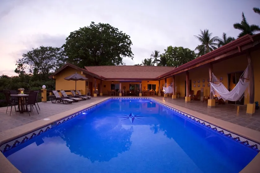 Casita De Los Abuelos - Image 1