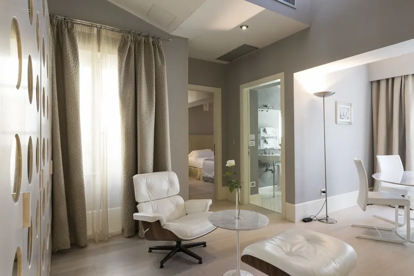 Cavalieri Palace Luxury Residences - Image 1