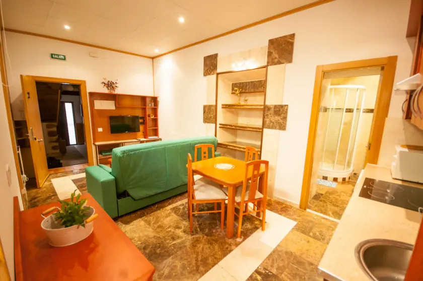Apartamentos Turísticos Plasencia - Image 1