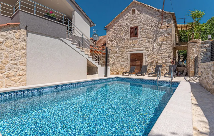 Beautiful Home in Bribir With Outdoor Swimming Pool, Wifi and 3 Bedrooms - Image 1