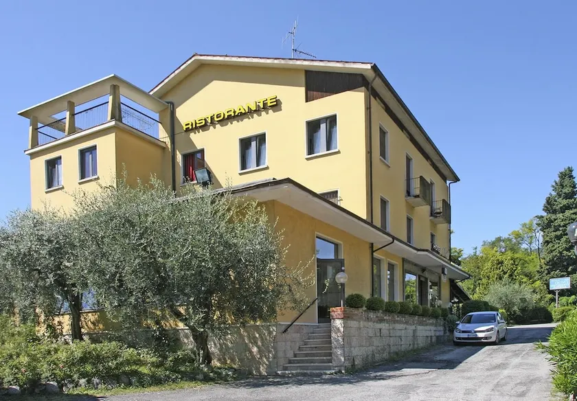 Hotel Olivi - Image 1