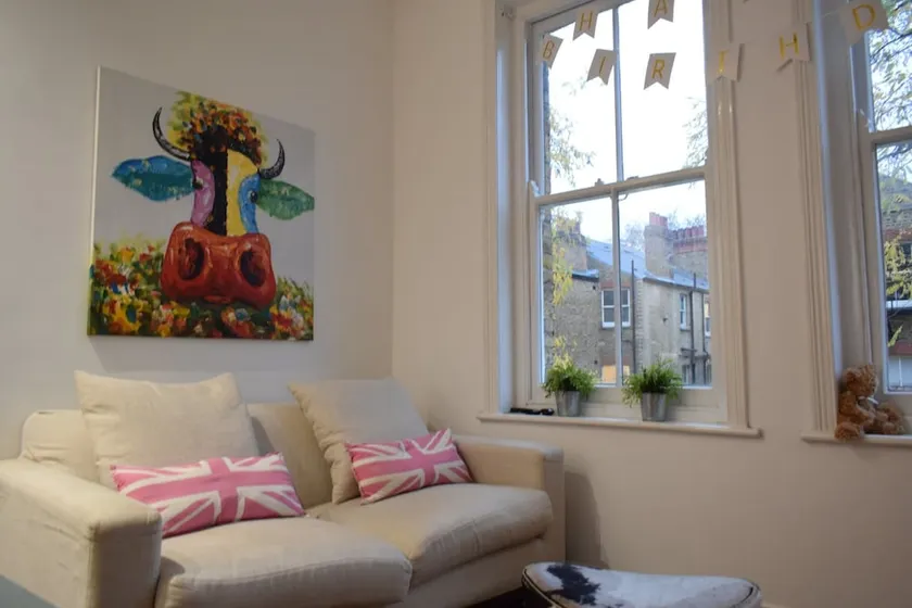 3 Bedroom Apartment in Maida Vale - Image 1