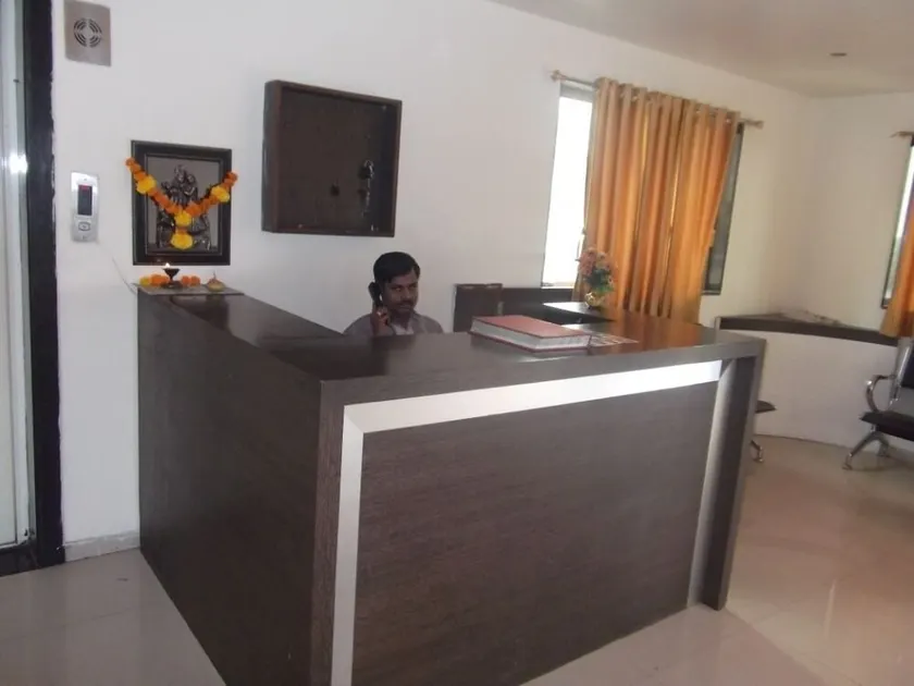 Hotel Trimurti Pride - Image 1