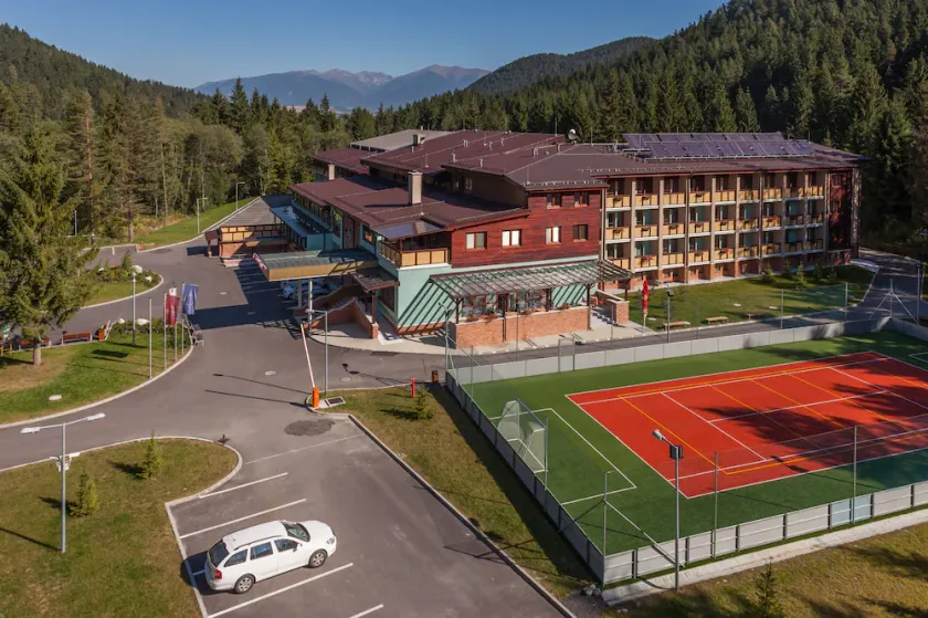 Alexandra Wellness Hotel - Image 1