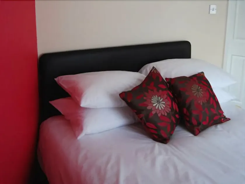 Windsor Guest House - Image 1