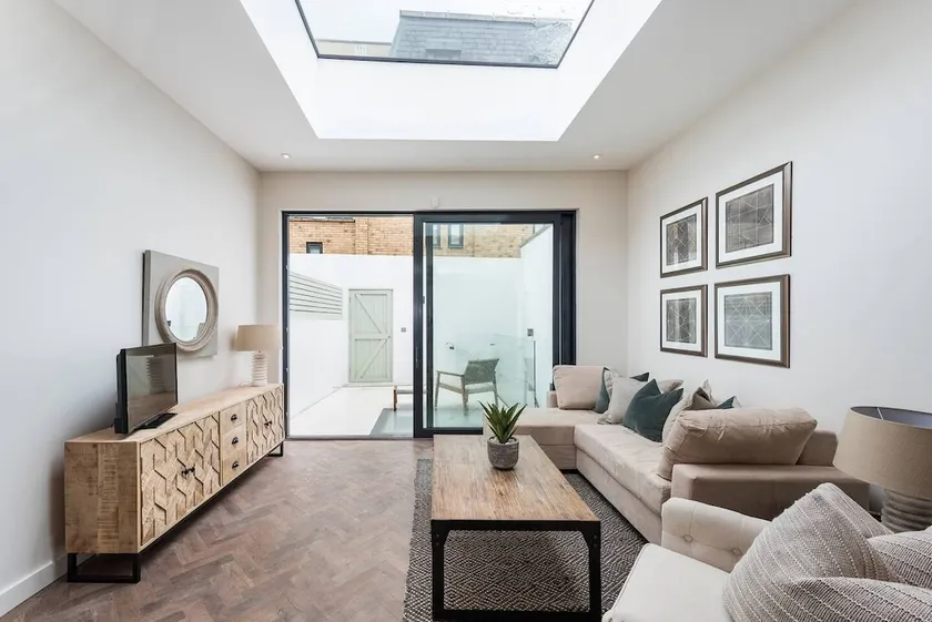 Modern, Bright & Elegant 3 Bed Fulham Maisonette - Image 1