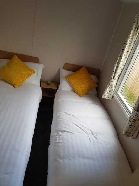 8 Berth Pet Friendly New Caravan in Towyn, Wales - Image 1