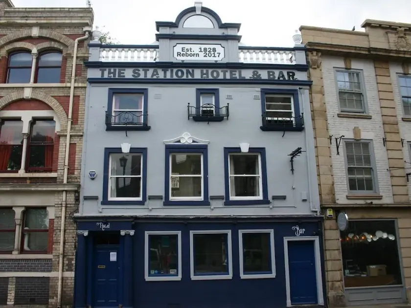 Station Hotel - Image 1