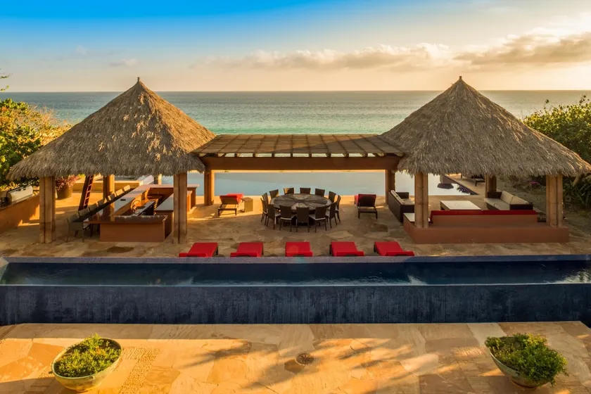 Beachfront Luxury With Amazing House Staff: Villa Tranquilidad - Image 1
