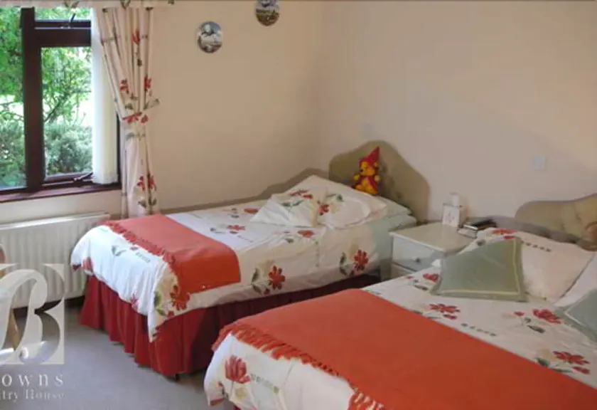 Brown's Country House - Image 1