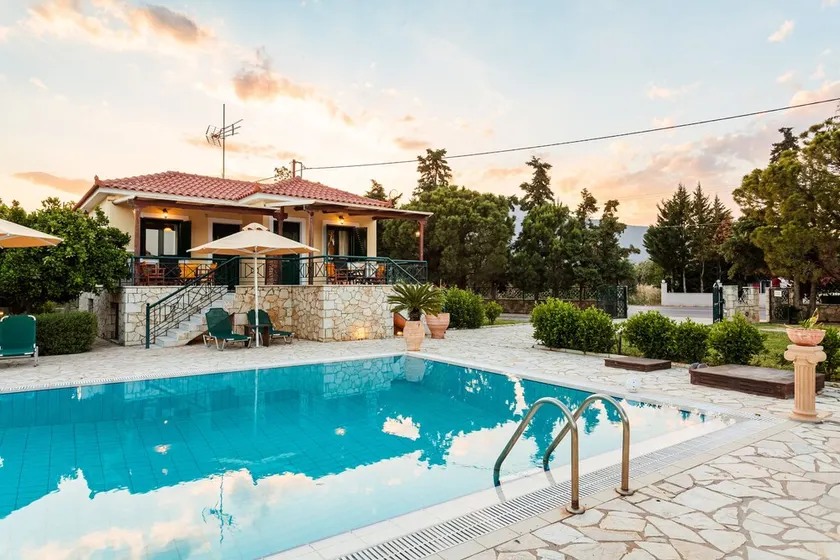 Astros Poolside Home -Enchanting Sunsets - Image 1