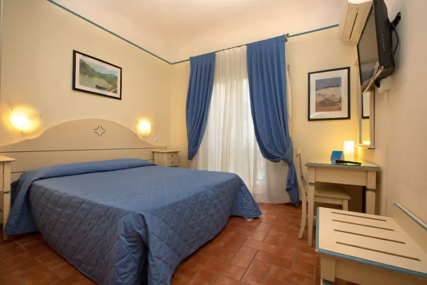Hotel Crocini - Image 1