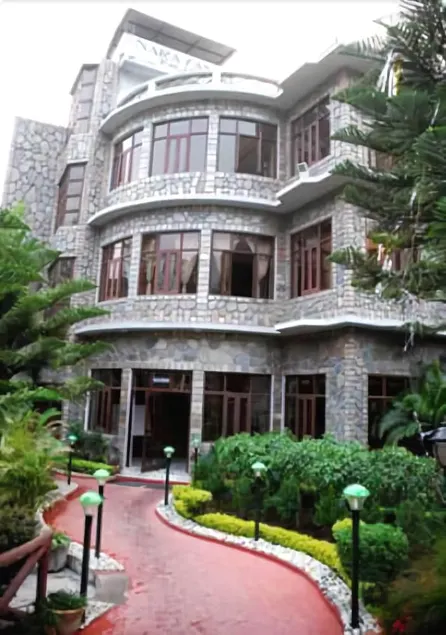 Hotel Narayana Palace - Image 1