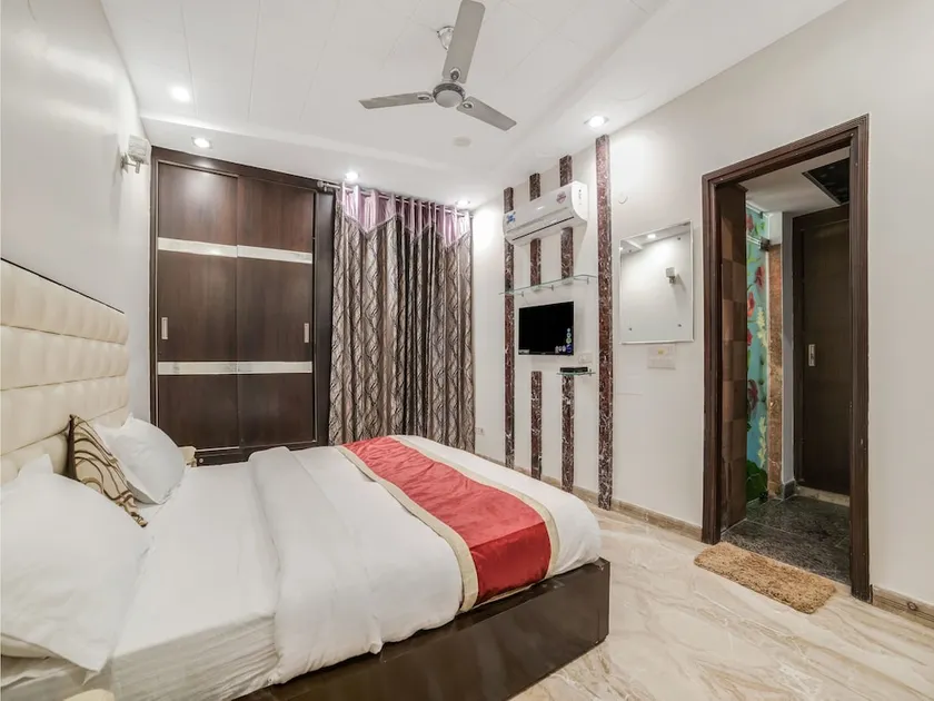 Santosh Residency By OYO Rooms - Image 1