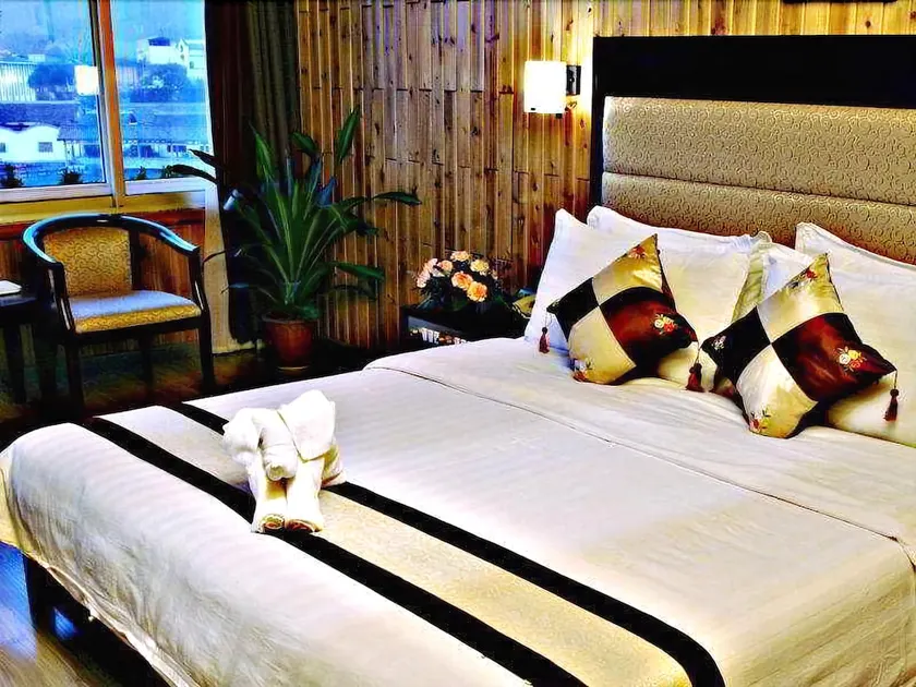 Aiyuan Resort Hotel, West Street, Yangshuo, Guilin - Image 1