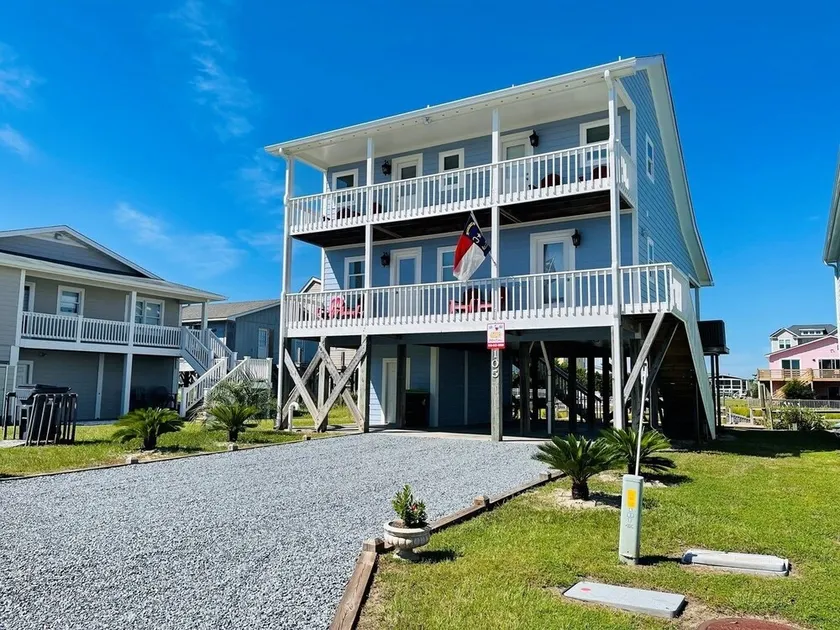 Asteria By The Sea 3 Bedroom Home by Redawning - Image 1