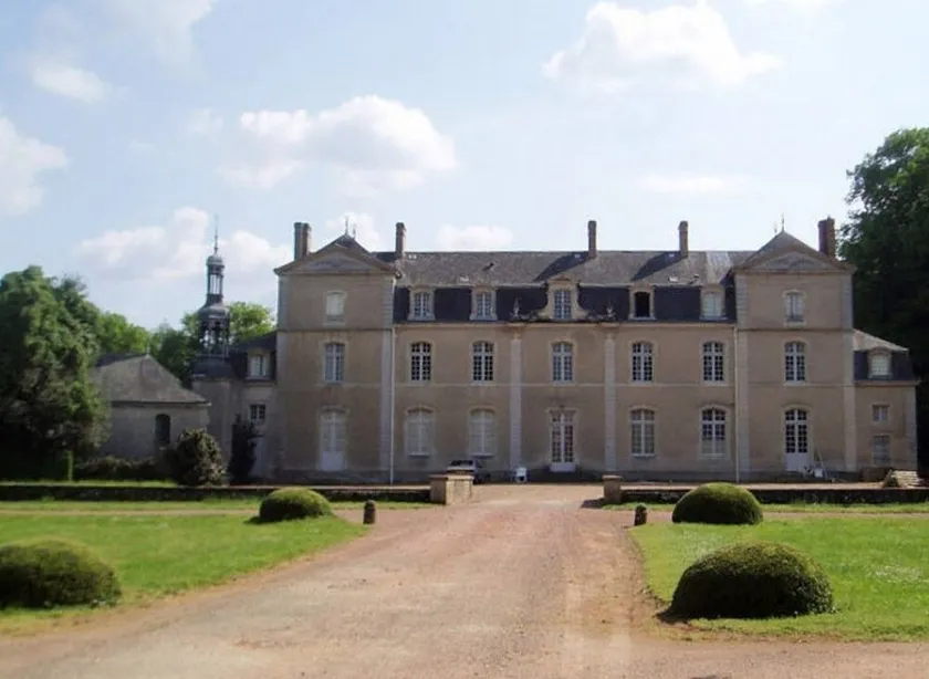 Chateau d'Eporcé - Image 1