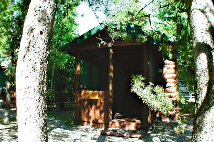 Wagon Wheel Cabins & RV Park - Image 1