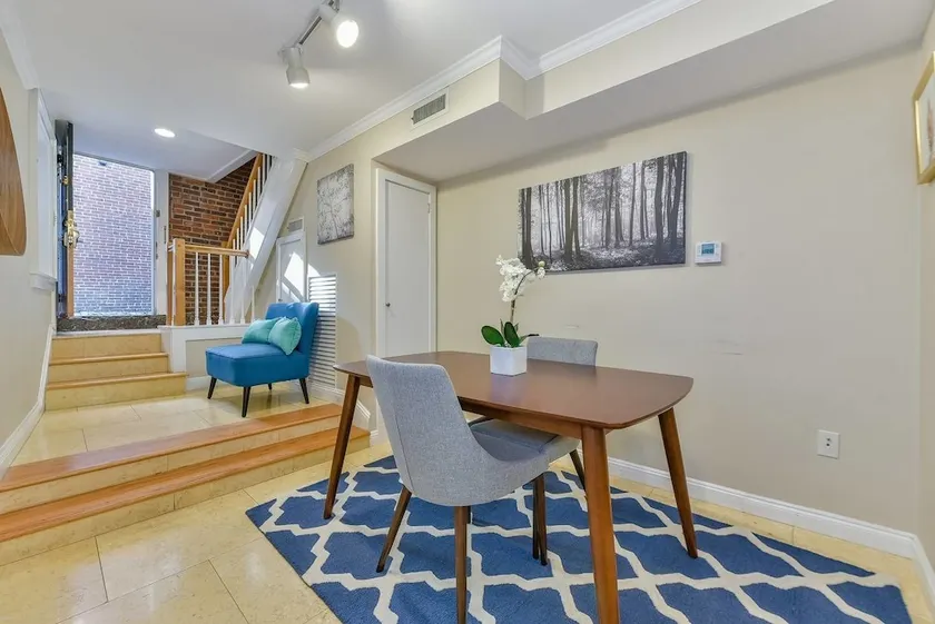 Spacious 1 BR Apt in Beacon Hill by Domio - Image 1
