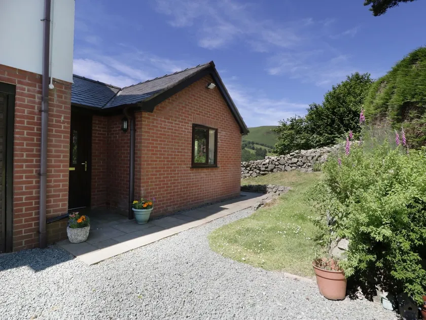 Bryn Coed Bach - Image 1