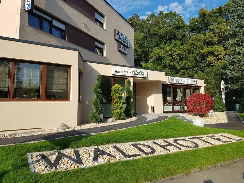Waldhotel Am Eichholz Sindelfingen - Image 1