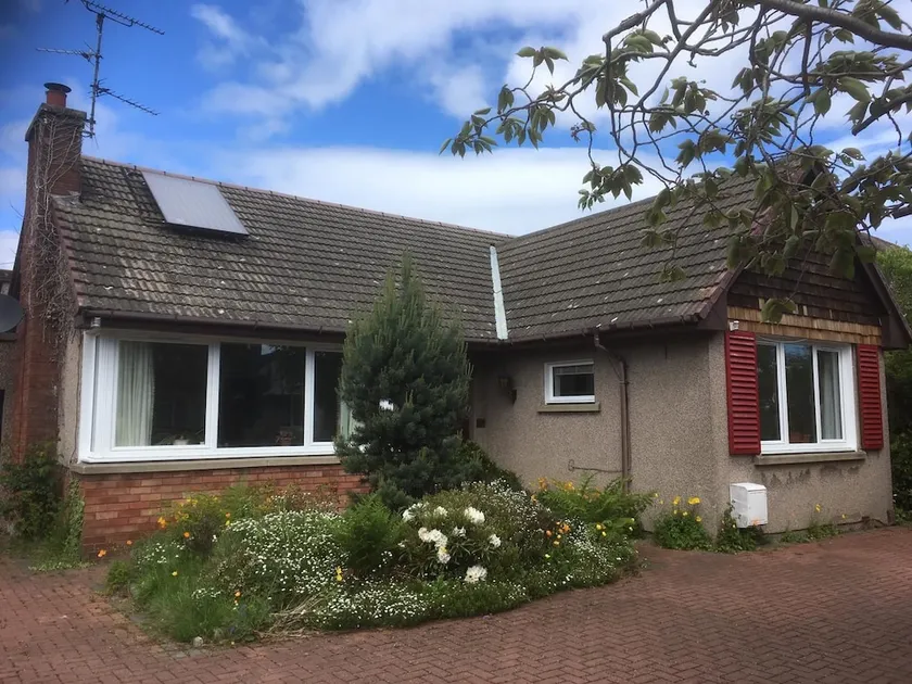 Beautiful Braemore Home in Cramond - Image 1