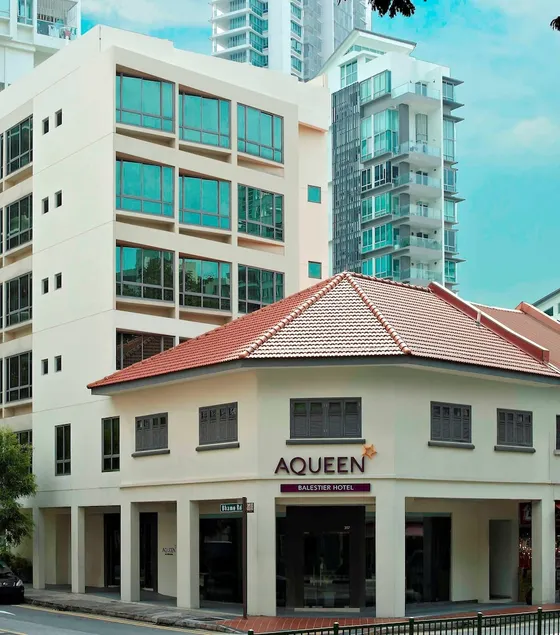 Aqueen Hotel Balestier - Image 1